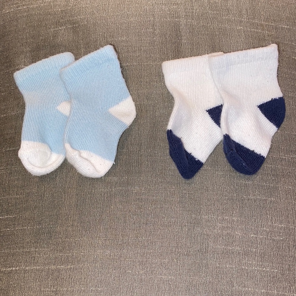 2-Pk Newborn Socks with heel & toe accents